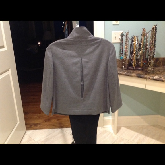 Timeless Jacket - Picture 3 of 3